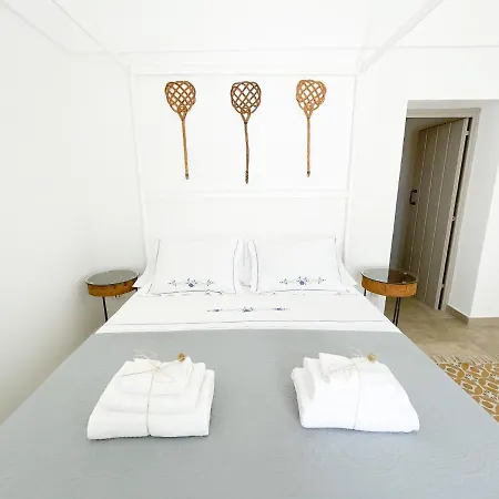 Guest house Trullo San Vincenzo Con Piscina *