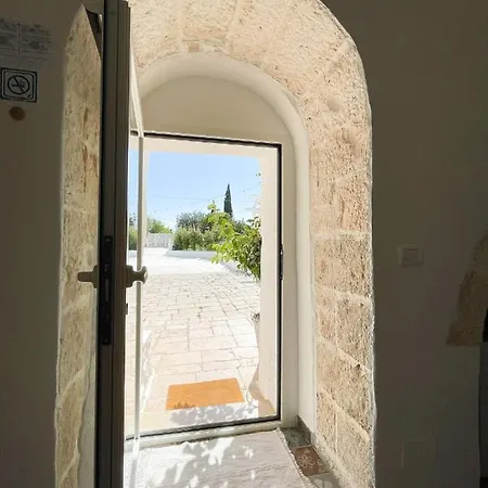Trullo San Vincenzo Con Piscina Guest house Monopoli