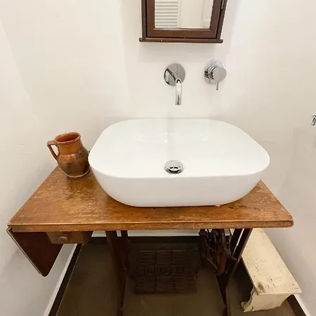 Trullo San Vincenzo Con Piscina Affittacamere